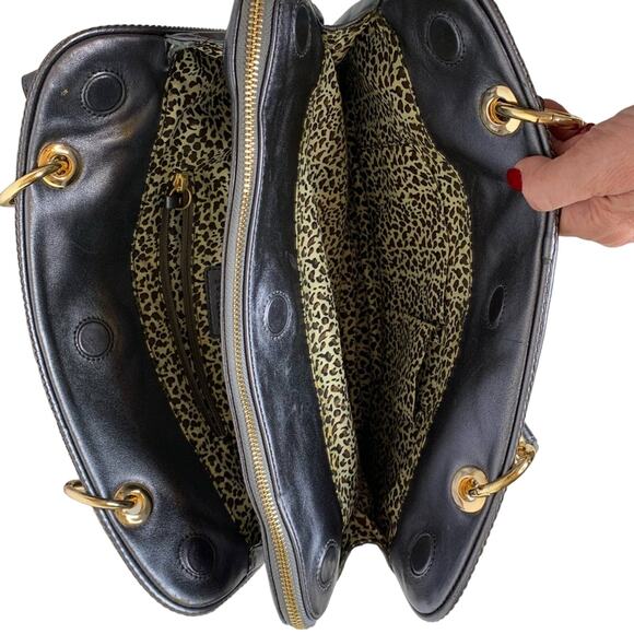 SORIAL NEW YORK Leather Bag with Tassel Zippersdd - Picture 4 of 8